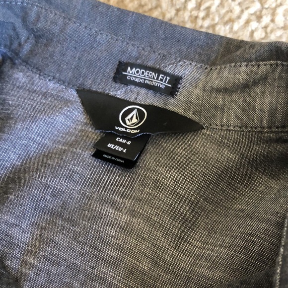 Volcom Modern Fit Button Down Shirt - Picture 9 of 10